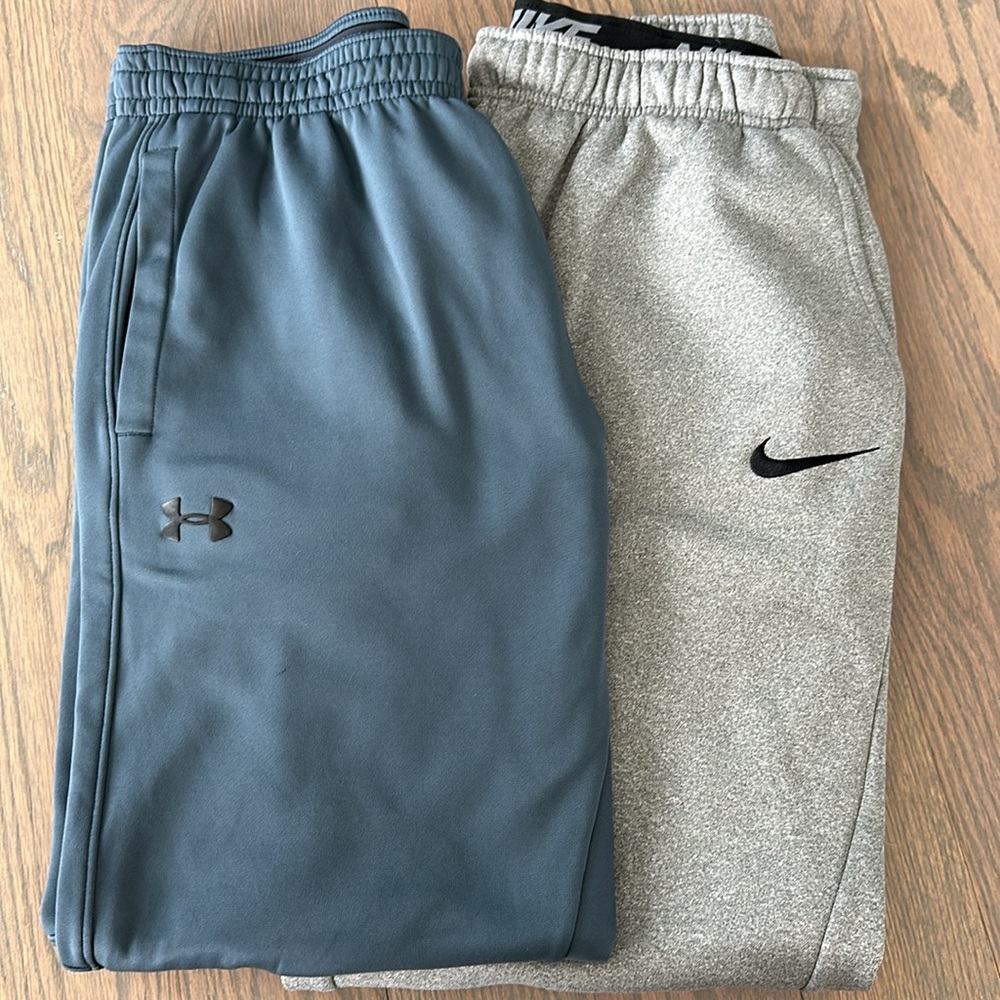 2 Pair Men’s NIKE & UNDER ARMOUR straight leg Sweatpants. SIZE XL
